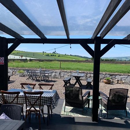 Pitlessie Inn And Pantry Cupar Eksteriør bilde